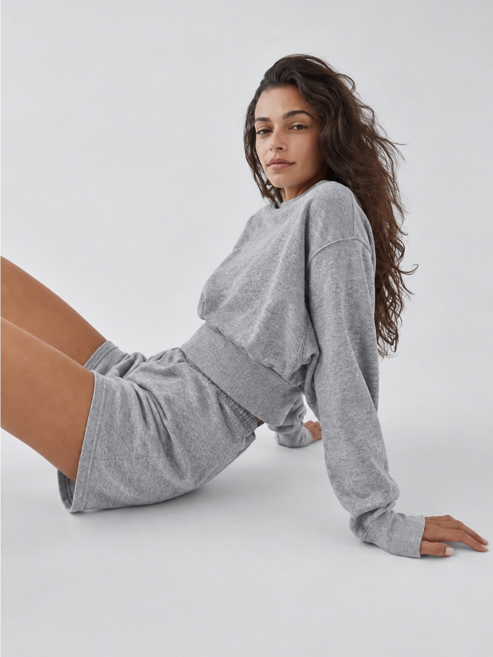 BNWT TNA perfect shrunken cropped crewneck